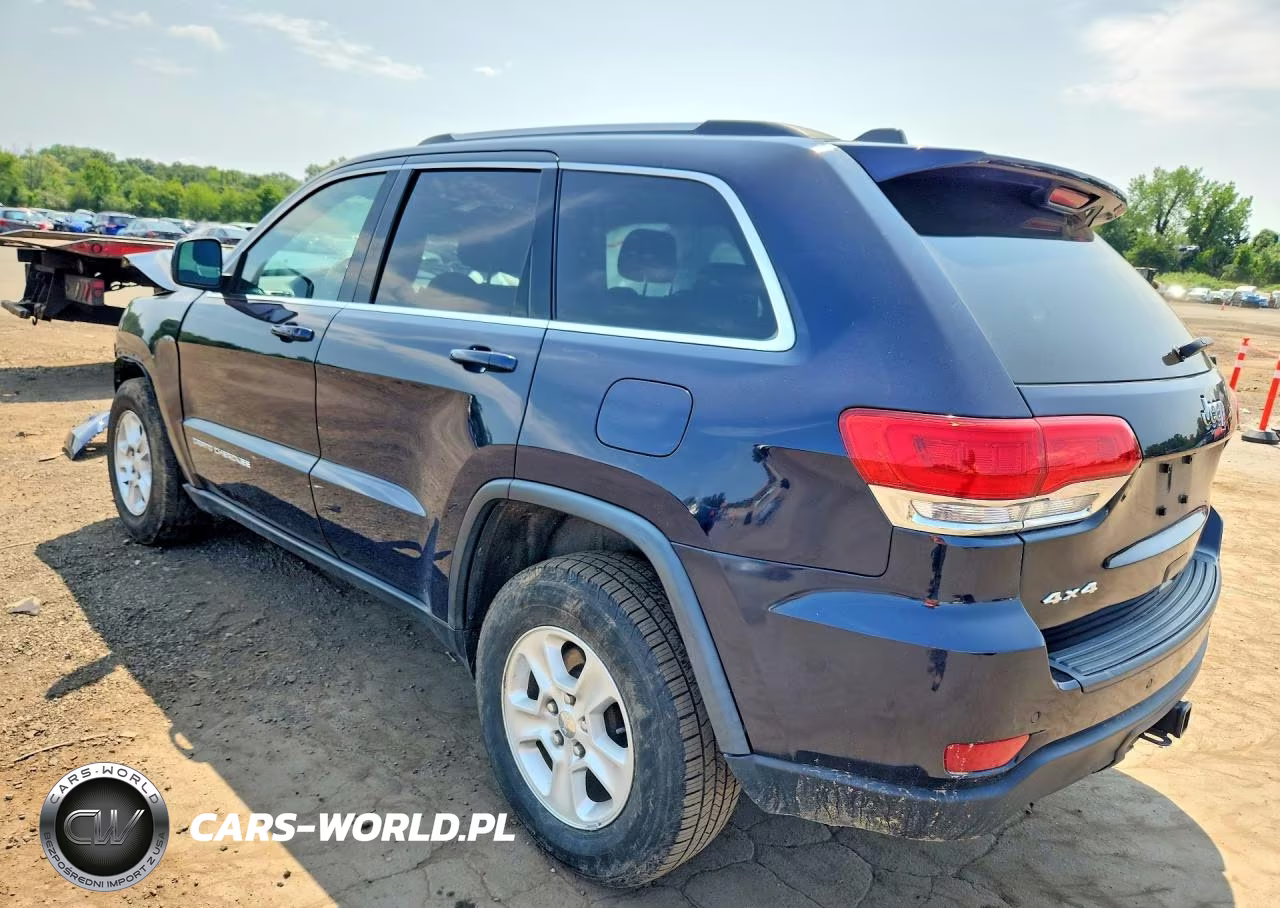 2016 Jeep Grand Cherokee Laredo VIN:1C4RJFAGXGC332782 - 2