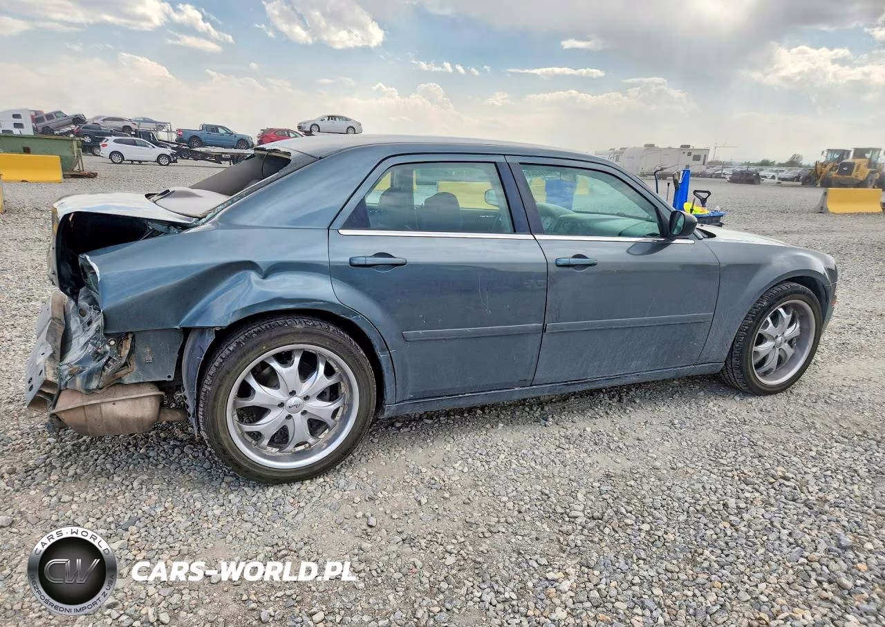 2006 Chrysler 300 VIN:2C3KA43R26H223656 - 3