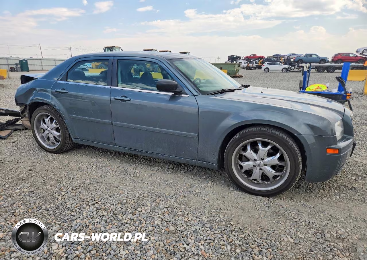 2006 Chrysler 300 VIN:2C3KA43R26H223656 - 4