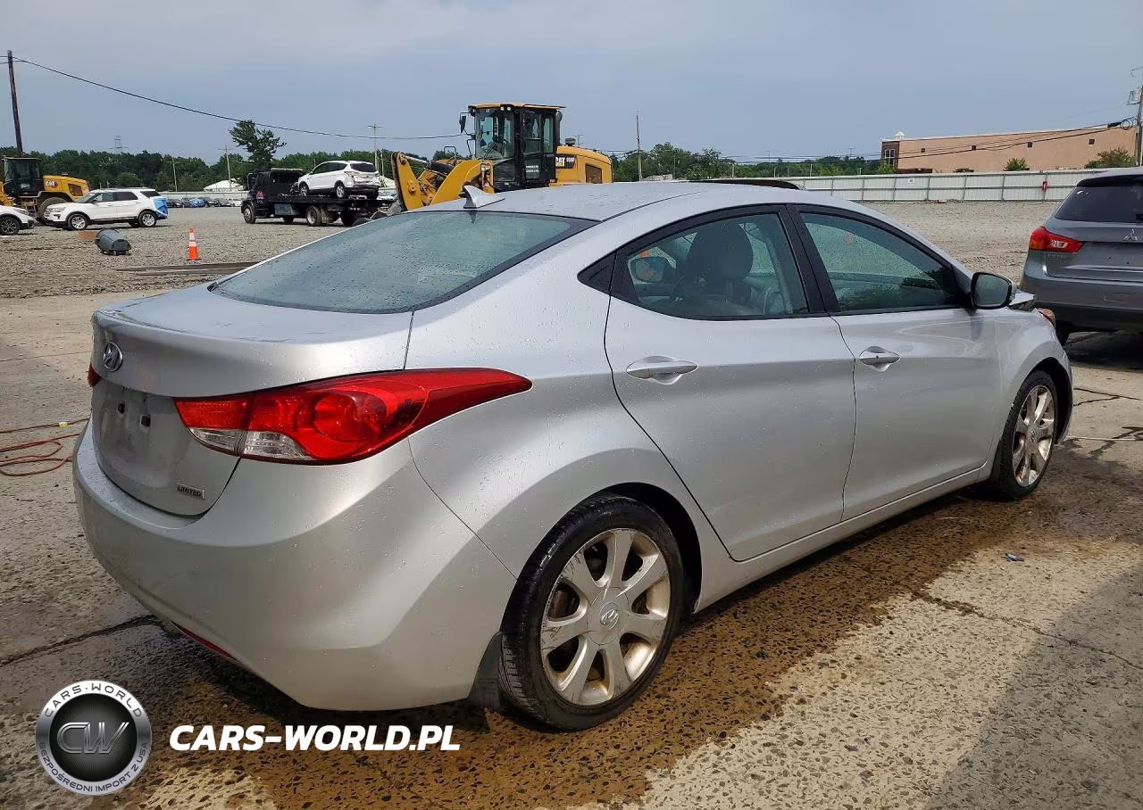 2013 Hyundai Elantra Limited VIN:KMHDH4AE8DU499247 - 3