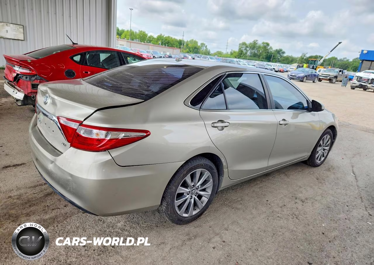 2017 Toyota Camry Xle VIN:4T1BF1FK9HU269619 - 3