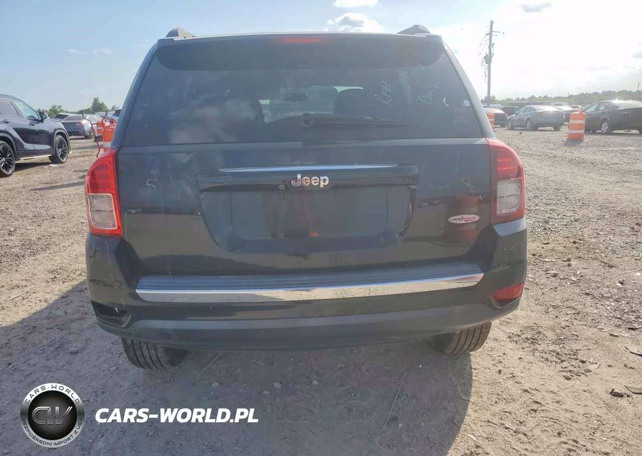 2014 Jeep Compass Latitude VIN:1C4NJCEAXED914066 - 6