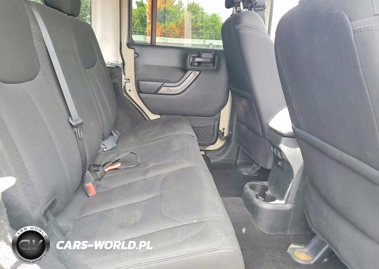 2018 Jeep Wrangler Unlimited Sport VIN:1C4BJWDG2JL805174 - 11