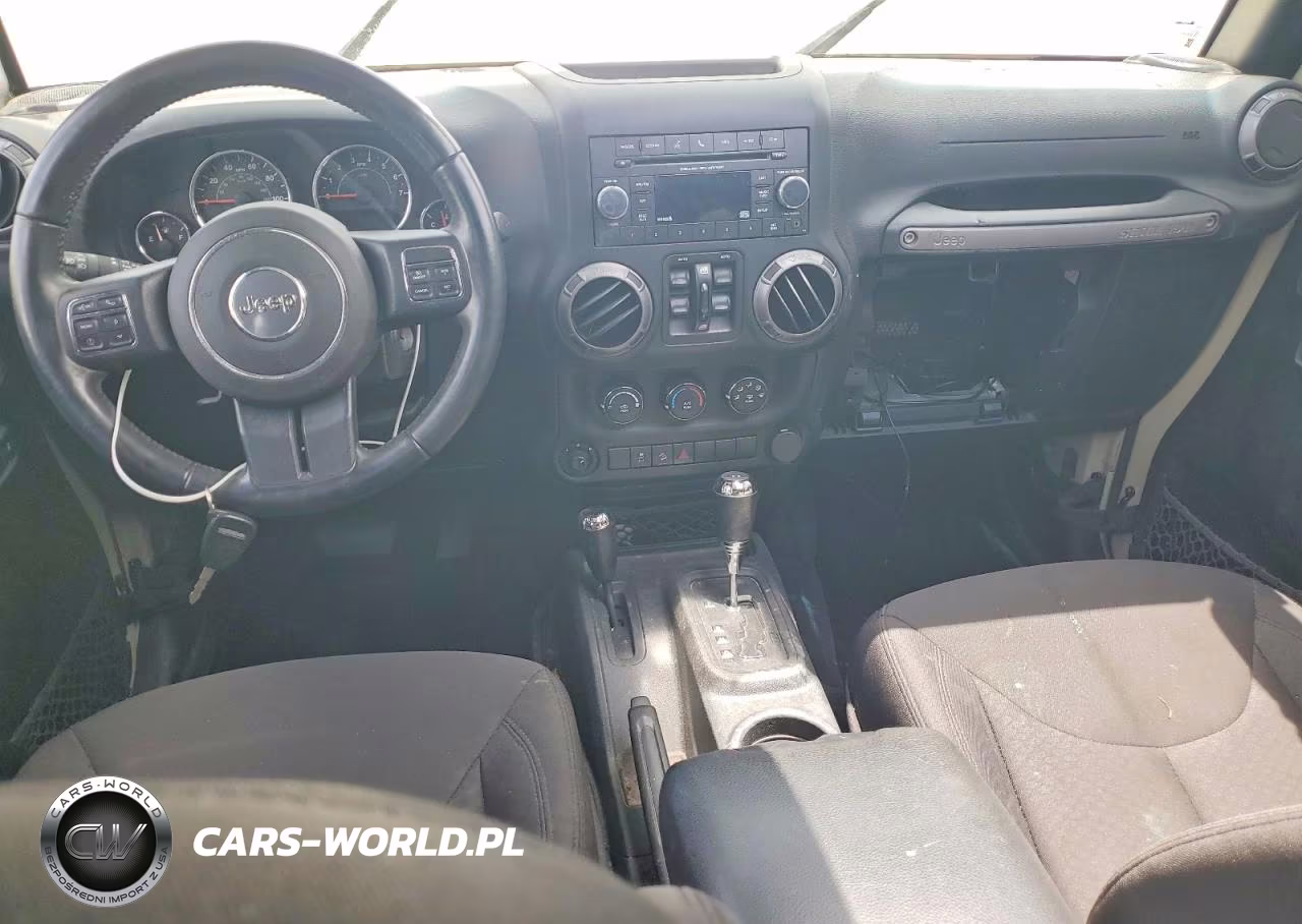 2018 Jeep Wrangler Unlimited Sport VIN:1C4BJWDG2JL805174 - 8