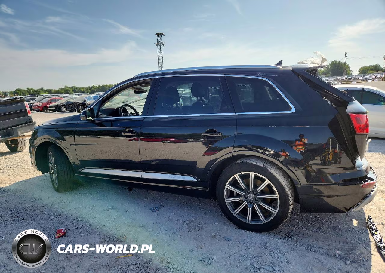 2017 Audi Q7 Prestige VIN:WA1VAAF72HD000223 - 2