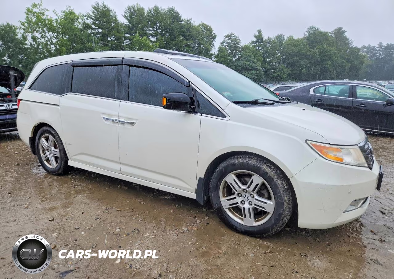 2012 Honda Odyssey Touring VIN:5FNRL5H98CB118897 - 4