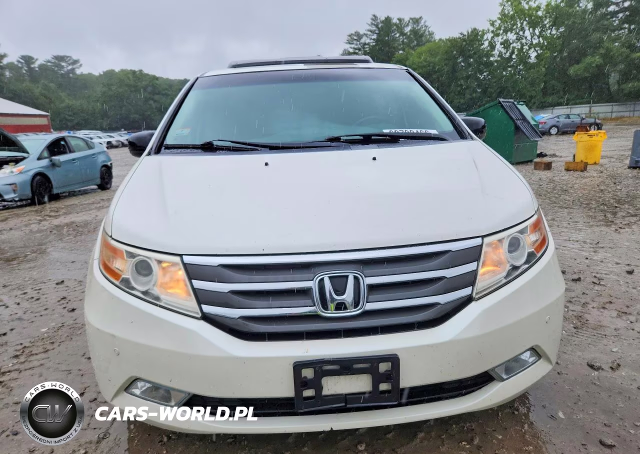 2012 Honda Odyssey Touring VIN:5FNRL5H98CB118897 - 5