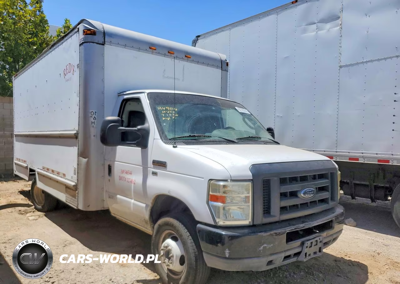 2010 Ford Econoline E350 Super Duty Cutaway Van VIN:1FDWE3FLXADA33561 - 4