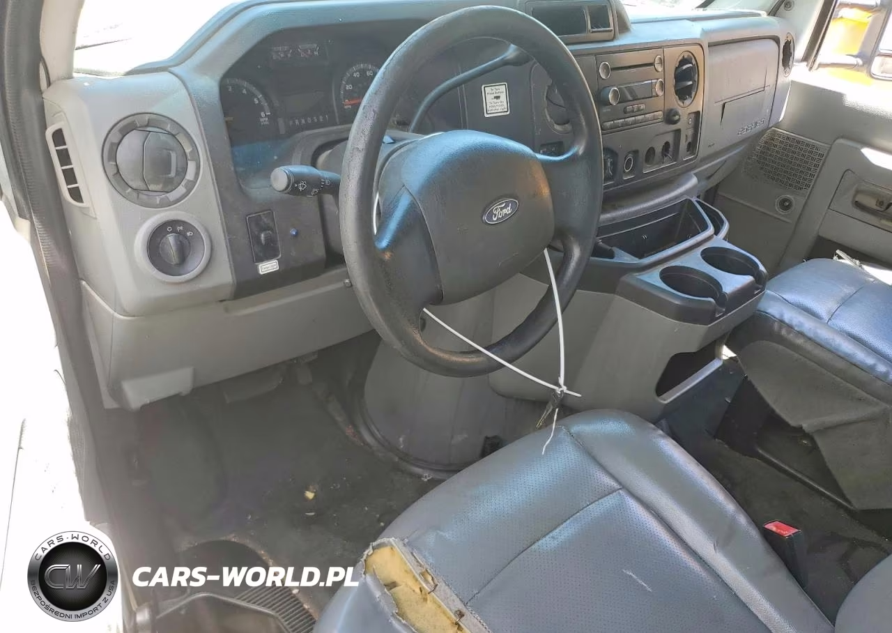 2010 Ford Econoline E350 Super Duty Cutaway Van VIN:1FDWE3FLXADA33561 - 8