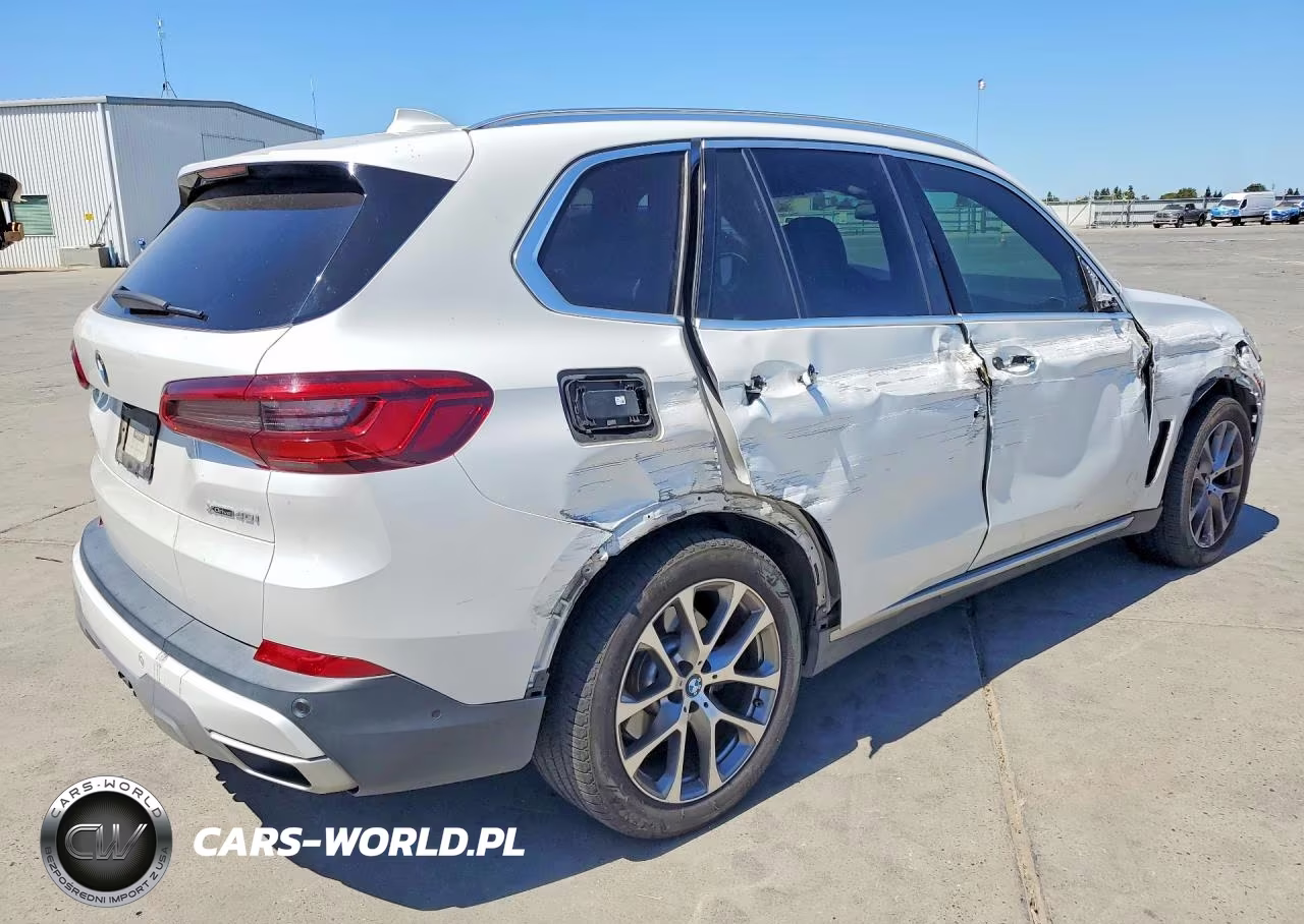 2019 BMW X5 xDrive40I VIN:5UXCR6C54KLL13002 - 3