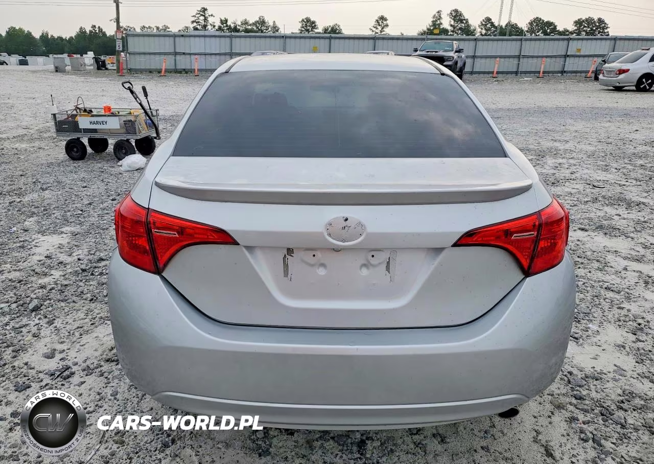 2019 Toyota Corolla Se VIN:5YFBURHE4KP885104 - 6
