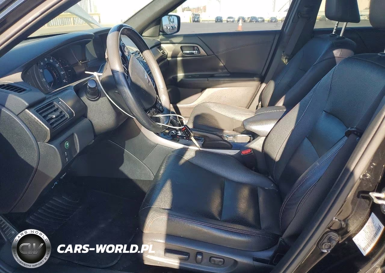 2016 Honda Accord Sport VIN:1HGCR2F68GA136702 - 7
