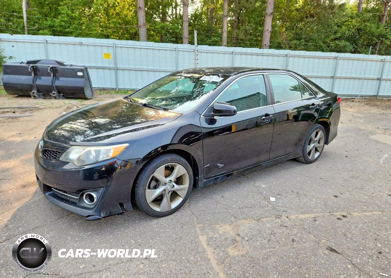 2012 Toyota Camry Se Sport Limited Edition – zdjęcie 1 z 12