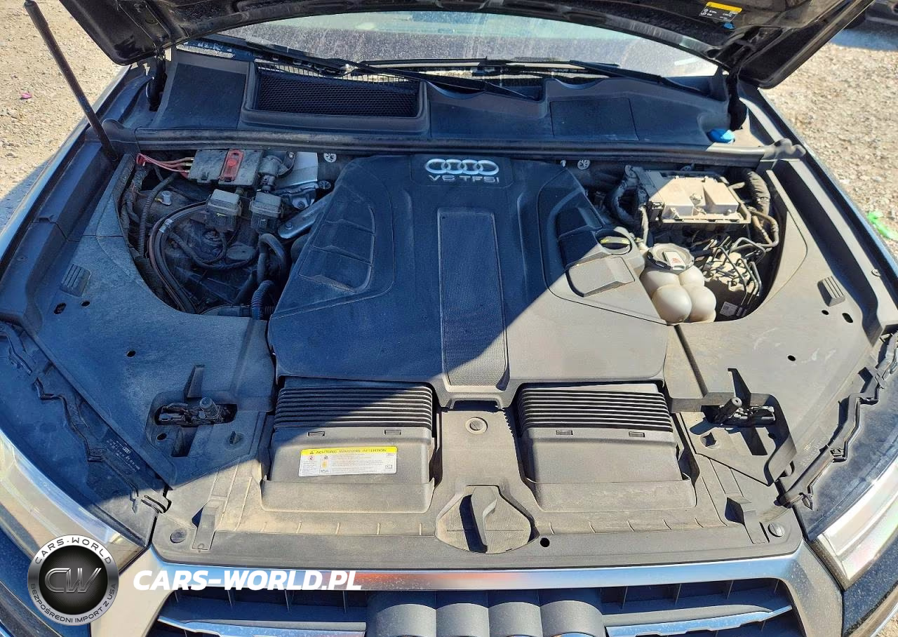 2018 Audi Q7 Premium Plus VIN:WA1LAAF71JD023019 - 12
