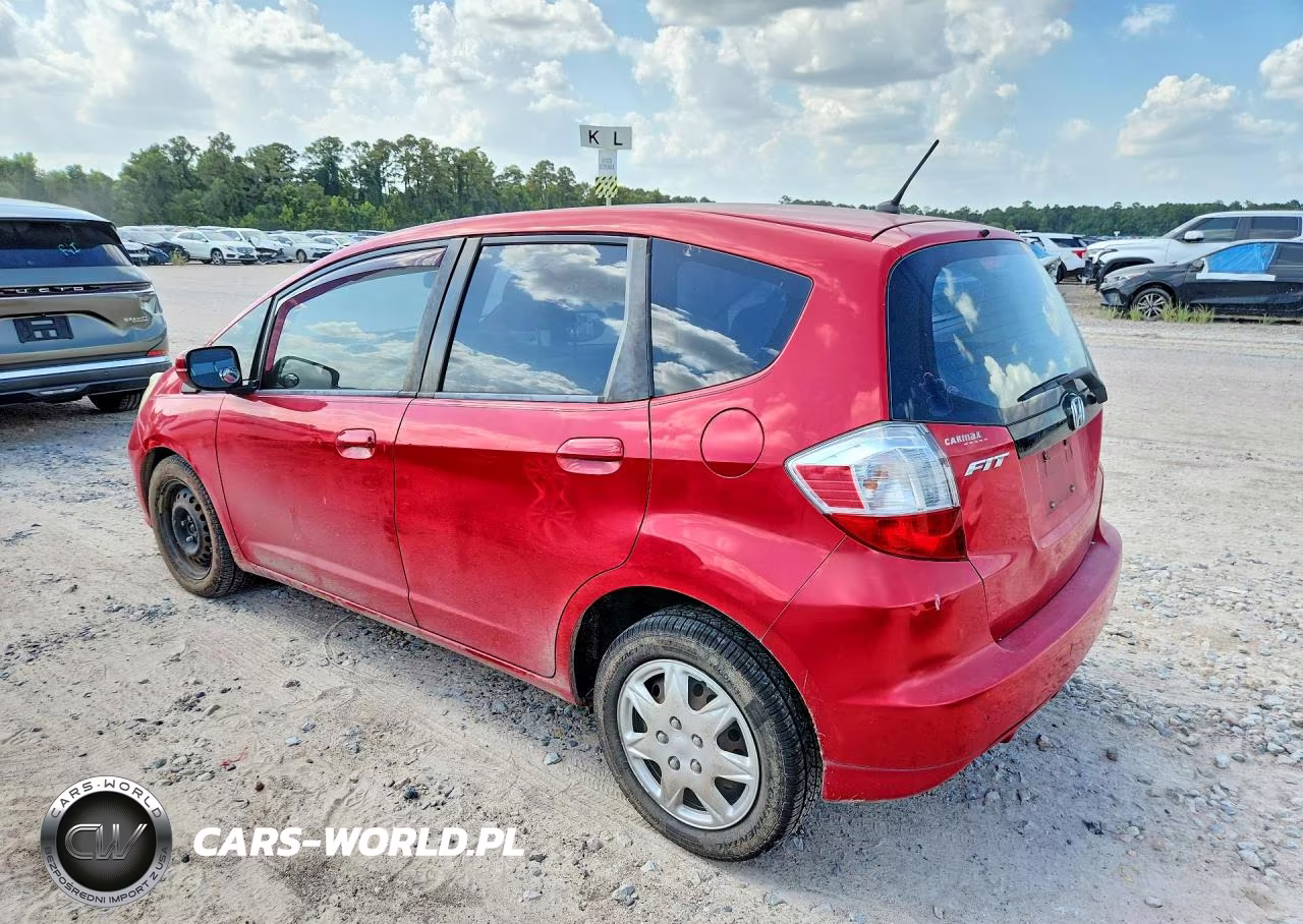 2013 Honda Fit VIN:JHMGE8H39DC013720 - 2