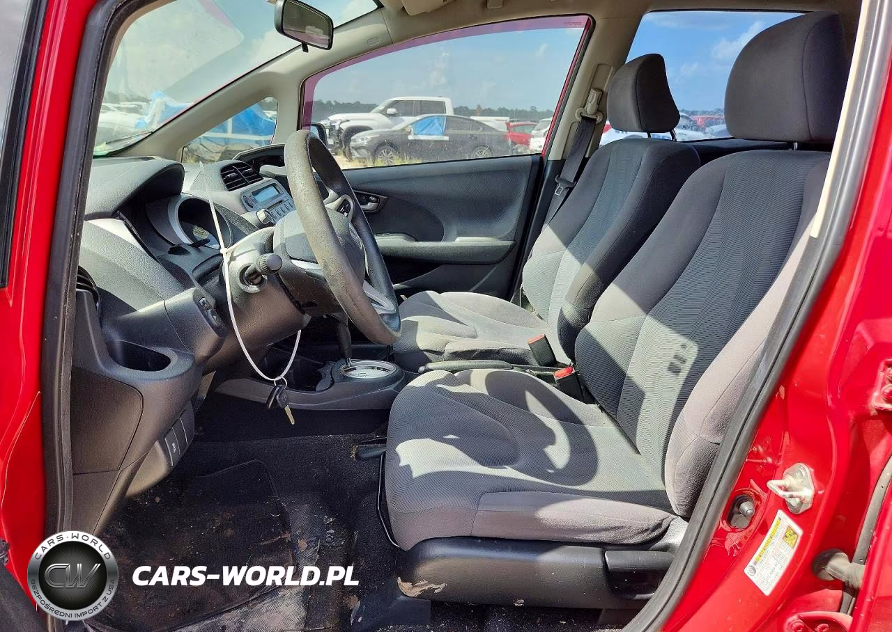 2013 Honda Fit VIN:JHMGE8H39DC013720 - 7