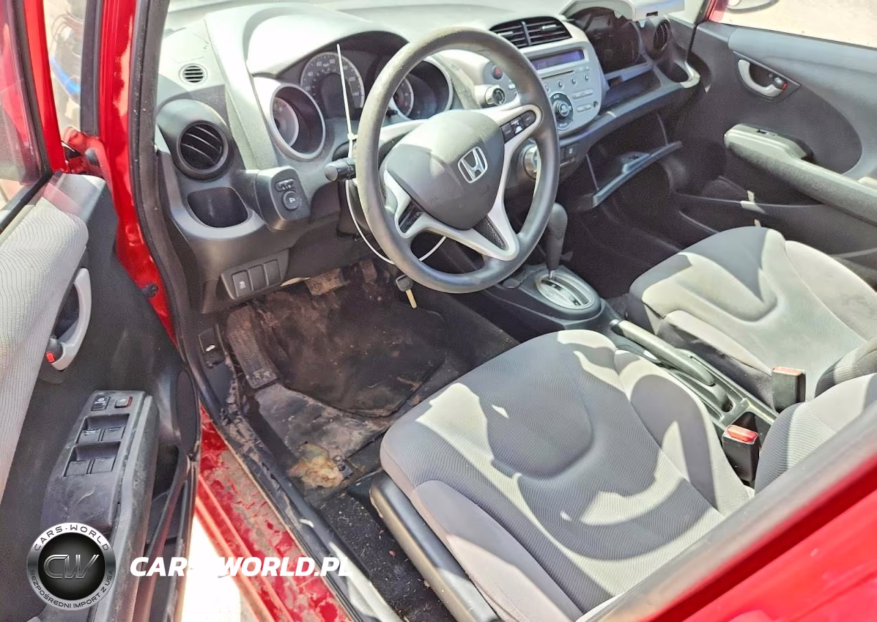 2013 Honda Fit VIN:JHMGE8H39DC013720 - 8