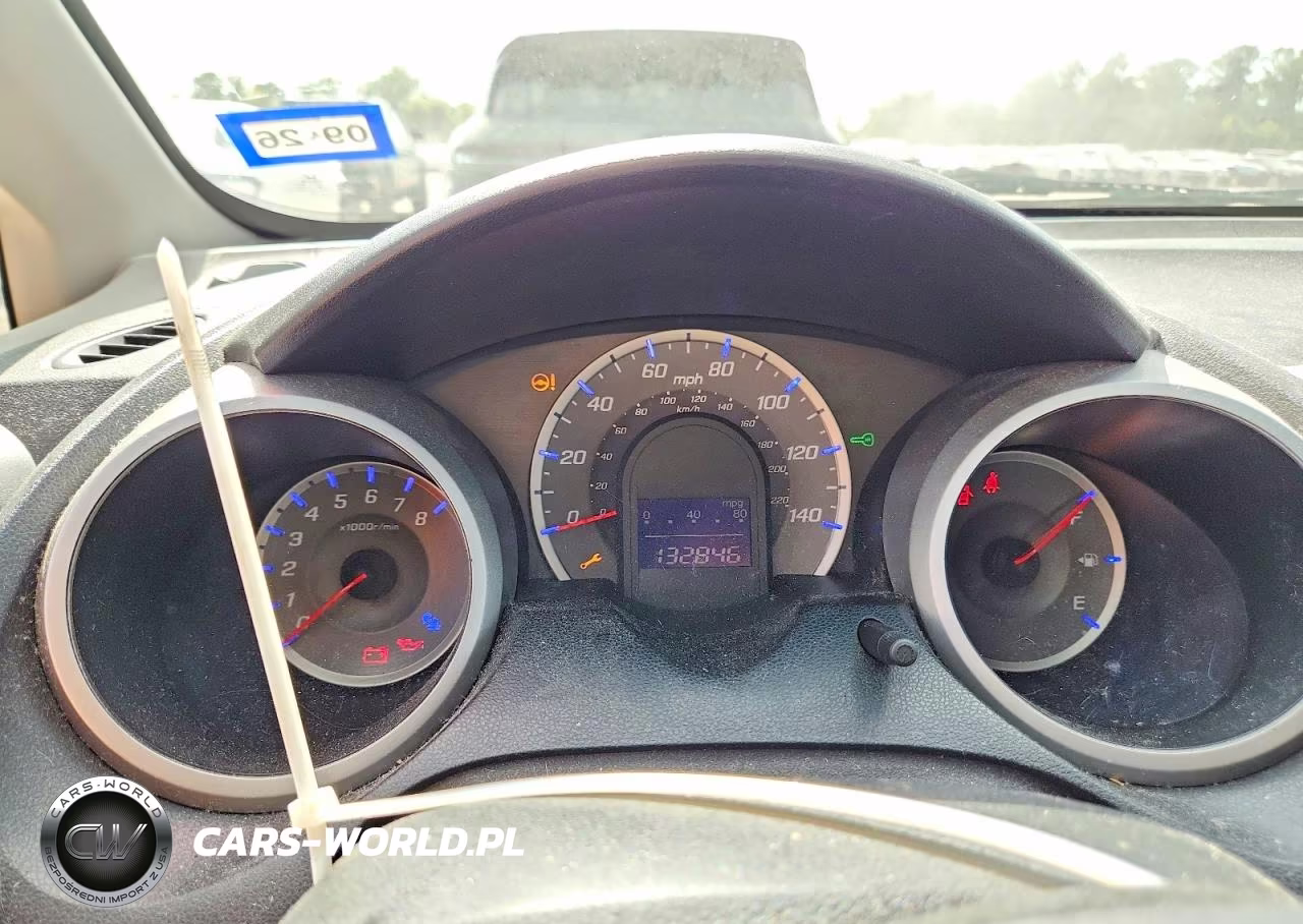 2013 Honda Fit VIN:JHMGE8H39DC013720 - 9
