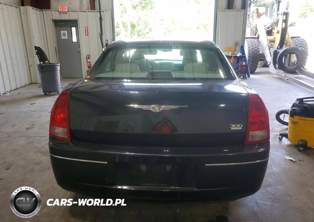 2005 Chrysler 300 Touring VIN:2C3AA53G05H687902 - 6