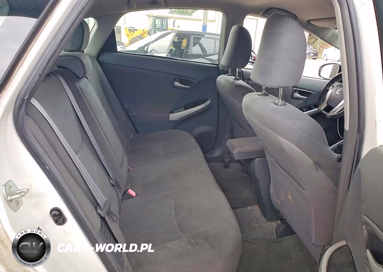 2011 Toyota Prius Two VIN:JTDKN3DU6B5269120 - 10