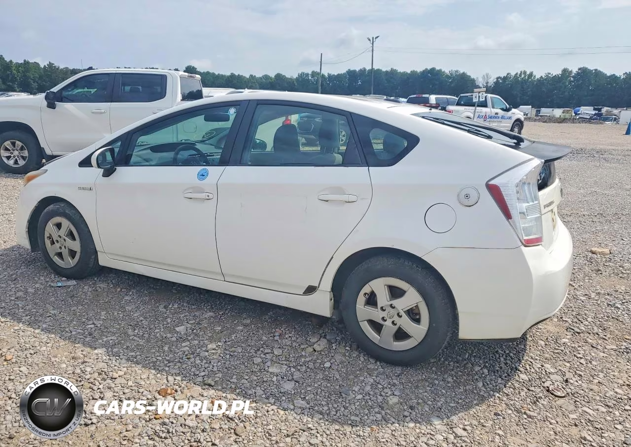 2011 Toyota Prius Two VIN:JTDKN3DU6B5269120 - 2