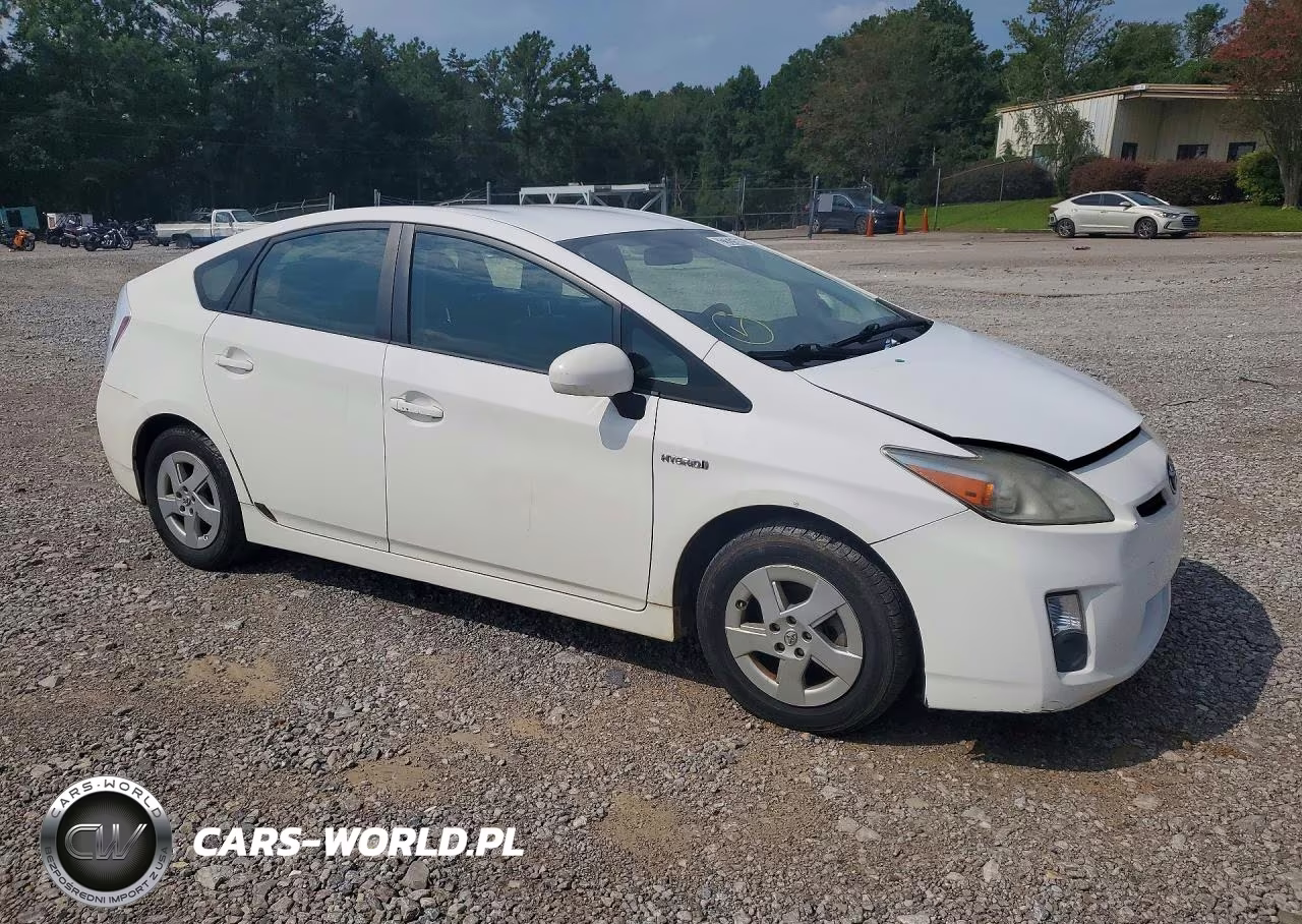 2011 Toyota Prius Two VIN:JTDKN3DU6B5269120 - 4