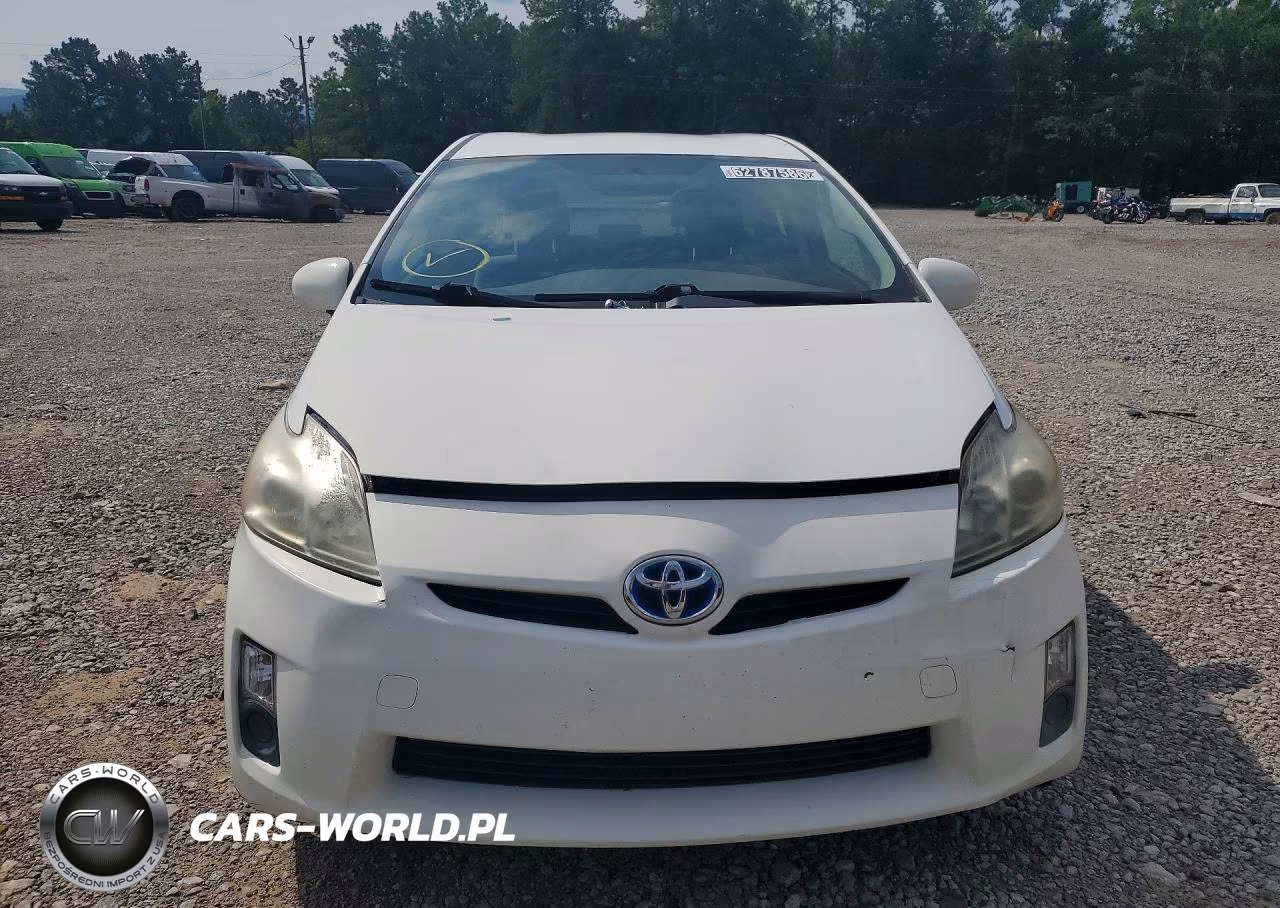 2011 Toyota Prius Two VIN:JTDKN3DU6B5269120 - 5