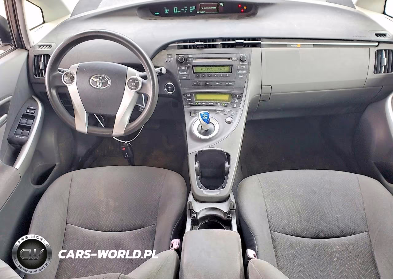 2011 Toyota Prius Two VIN:JTDKN3DU6B5269120 - 8