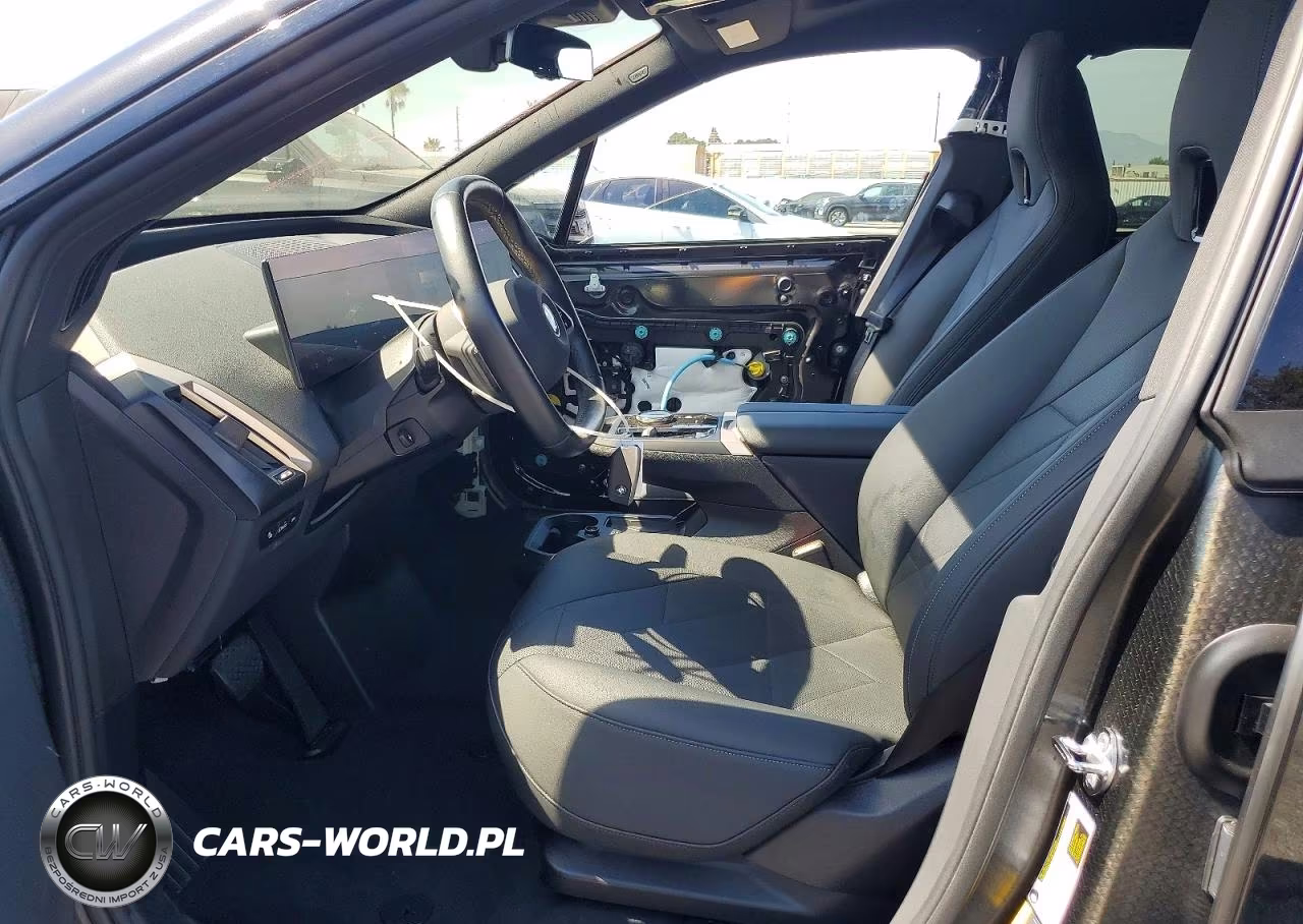 2024 BMW Ix xDrive50 VIN:WB523CF05RCR12168 - 7