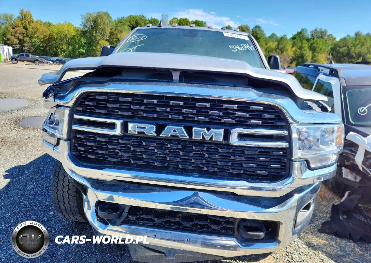 2023 Ram 2500 Big Horn VIN:3C6UR5JJ4PG576246 - 5