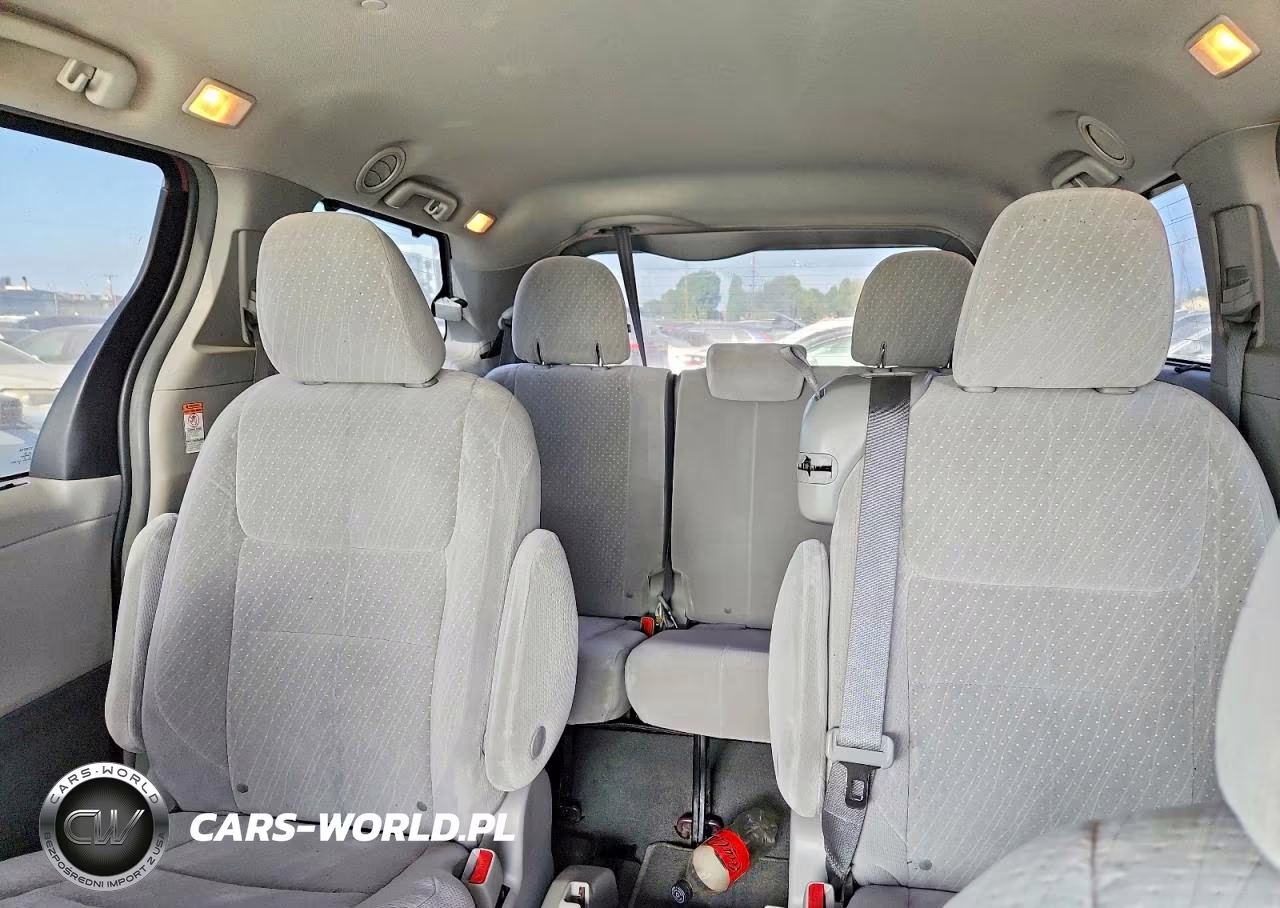 2019 Toyota Sienna Le 7 Passenger VIN:5TDKZ3DC4KS995788 - 10