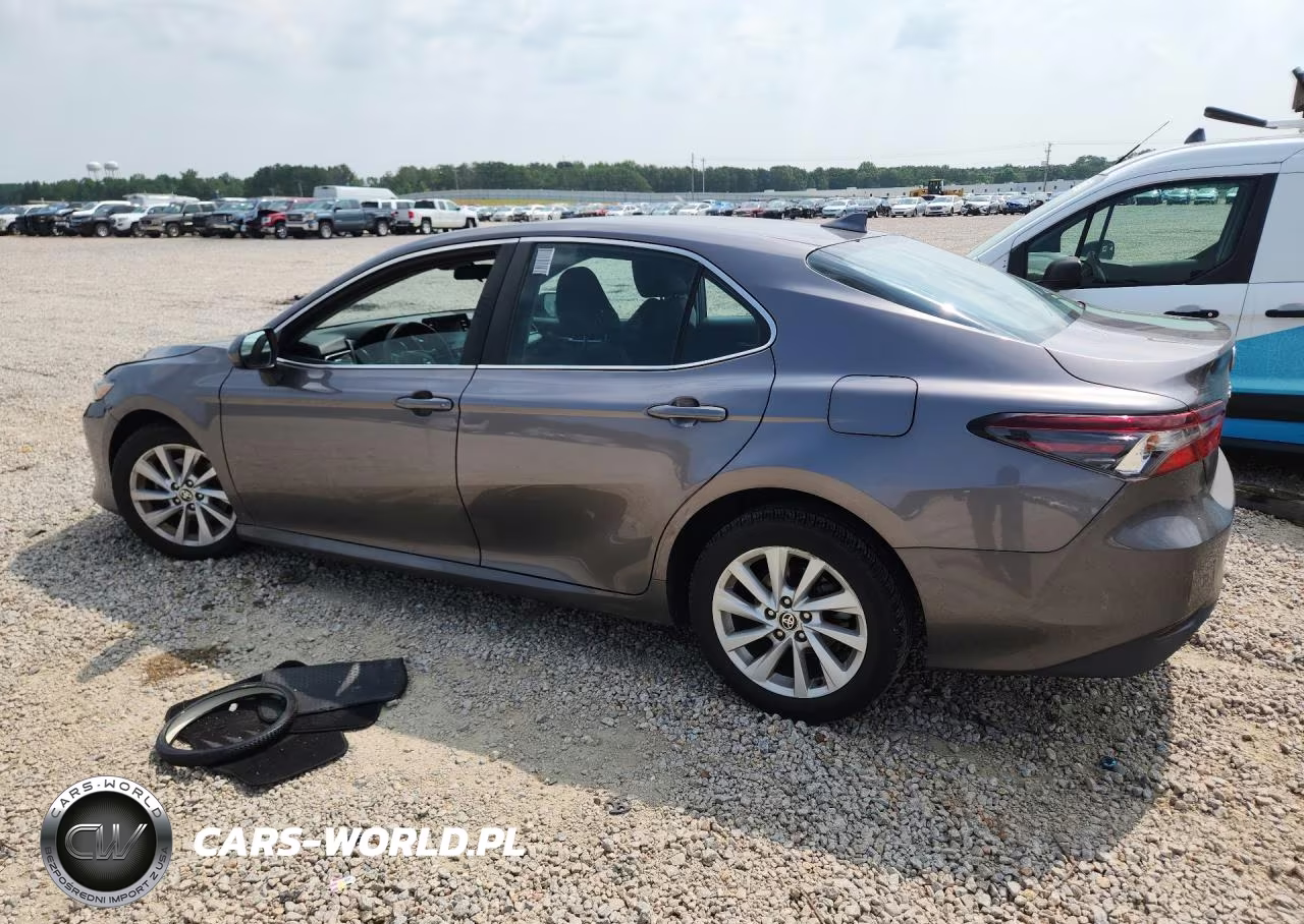 2021 Toyota Camry Le VIN:4T1C11AKXMU454766 - 2