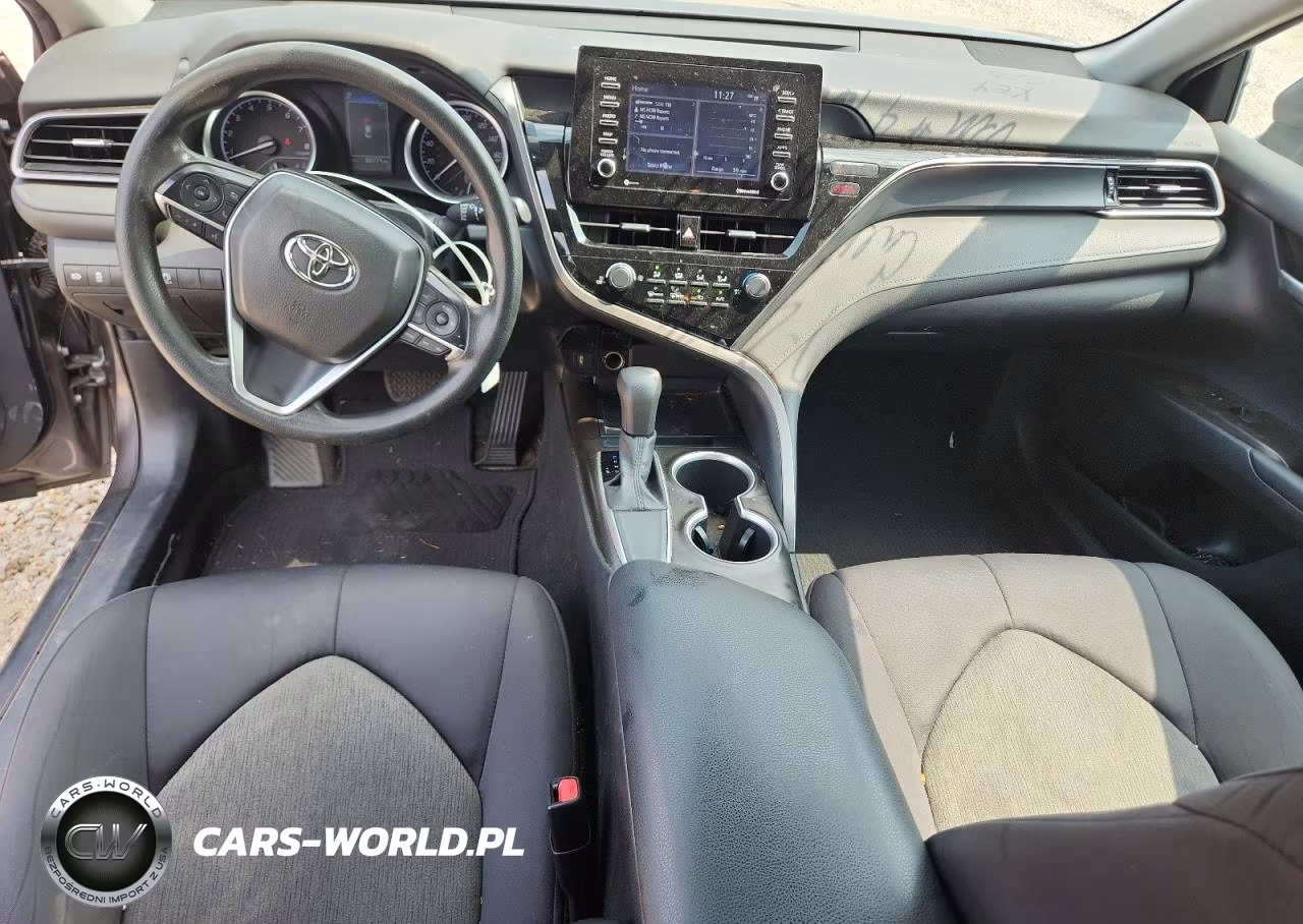 2021 Toyota Camry Le VIN:4T1C11AKXMU454766 - 8