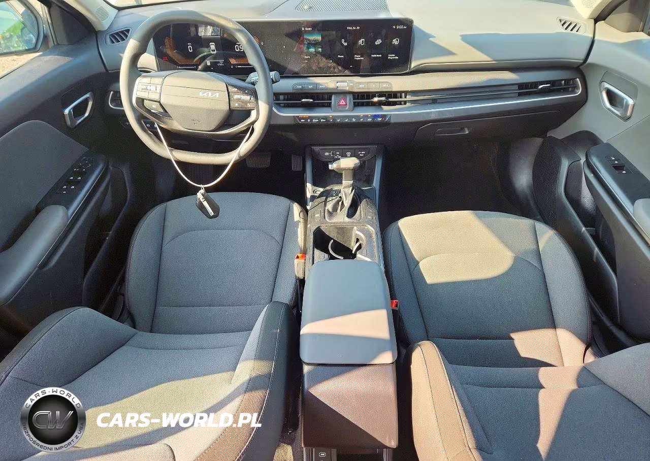 2025 Kia K4 Lxs VIN:3KPFT4DE2SE196452 - 8