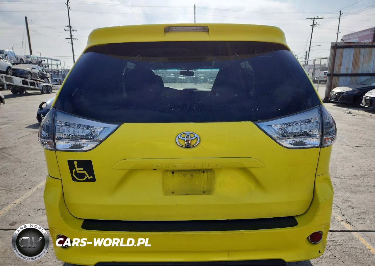 2011 Toyota Sienna Sport VIN:5TDXK3DC3BS083597 - 6