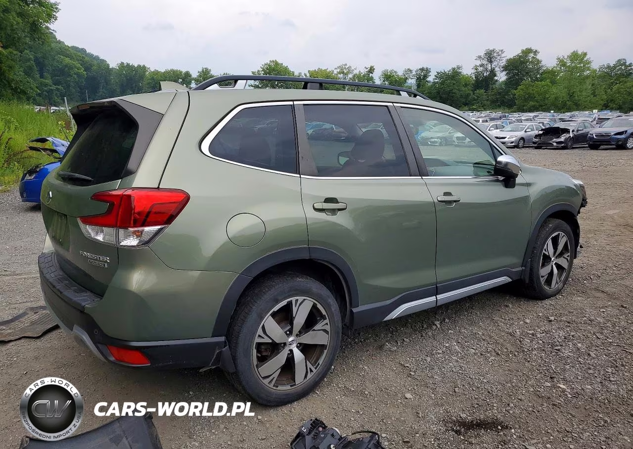 2021 Subaru Forester Touring VIN:JF2SKAXC0MH425512 - 3