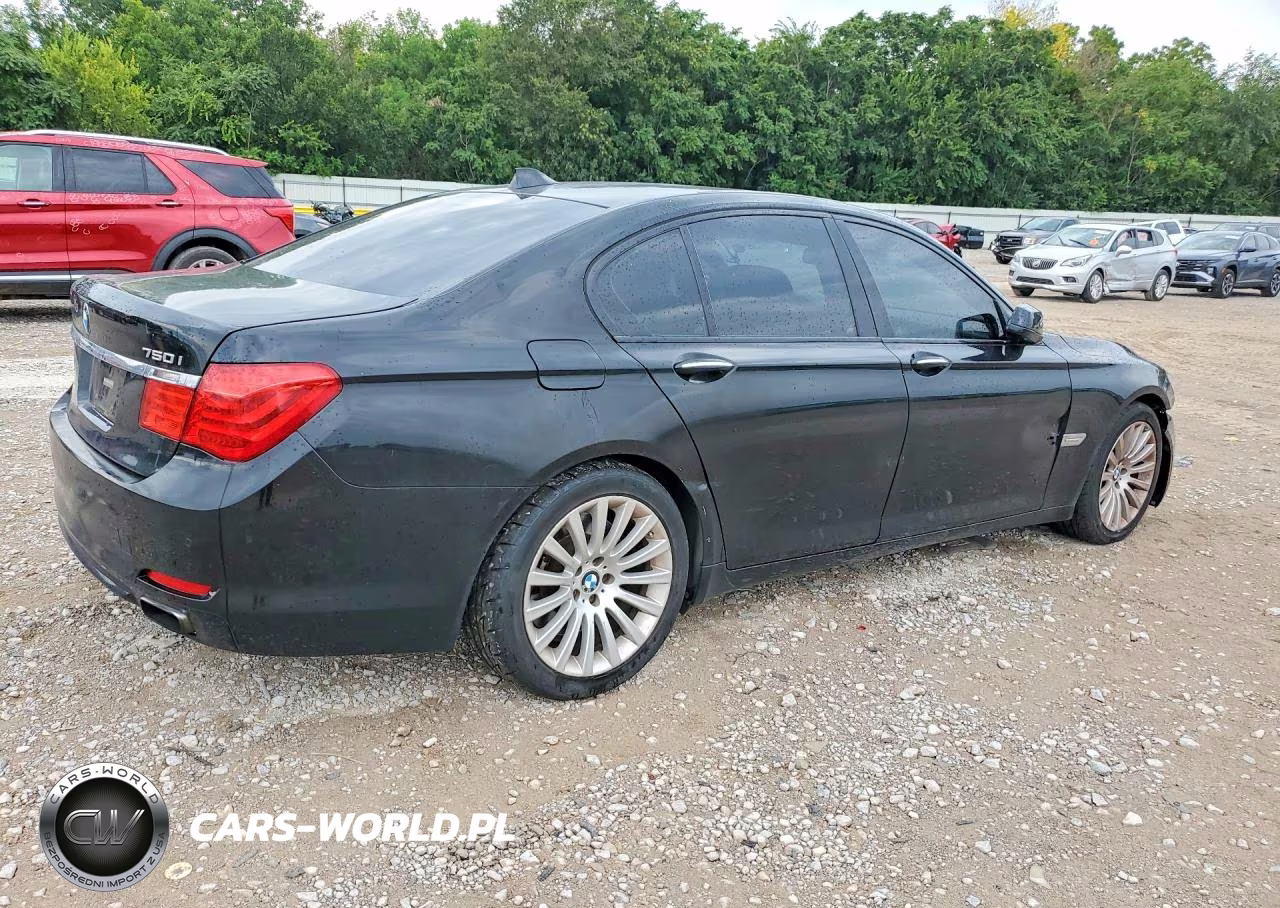 2009 BMW 750 I VIN:WBAKA83509CY33950 - 3