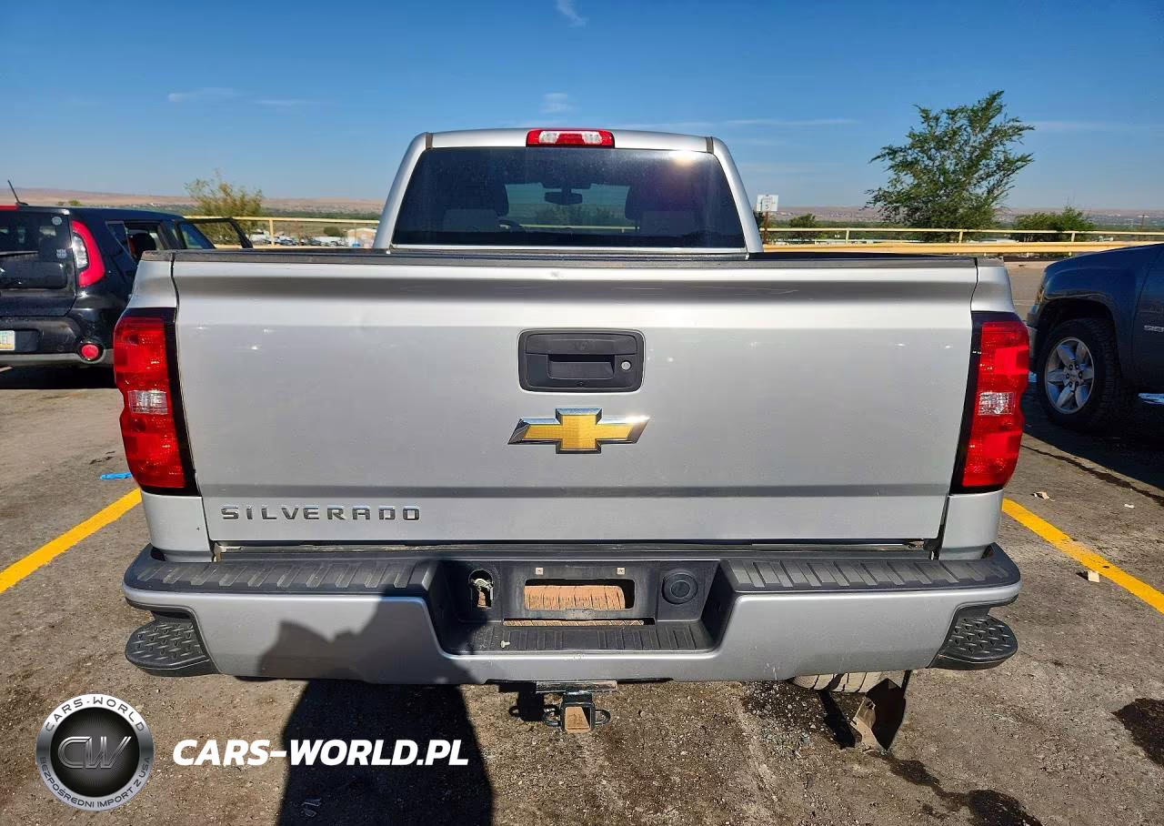 2018 Chevrolet Silverado K1500 Custom VIN:1GCVKPEC7JZ335121 - 6
