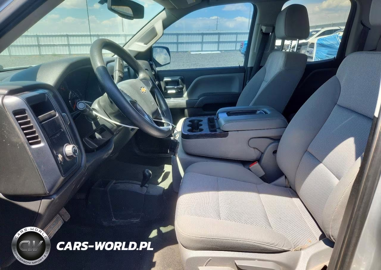 2018 Chevrolet Silverado K1500 Custom VIN:1GCVKPEC7JZ335121 - 7