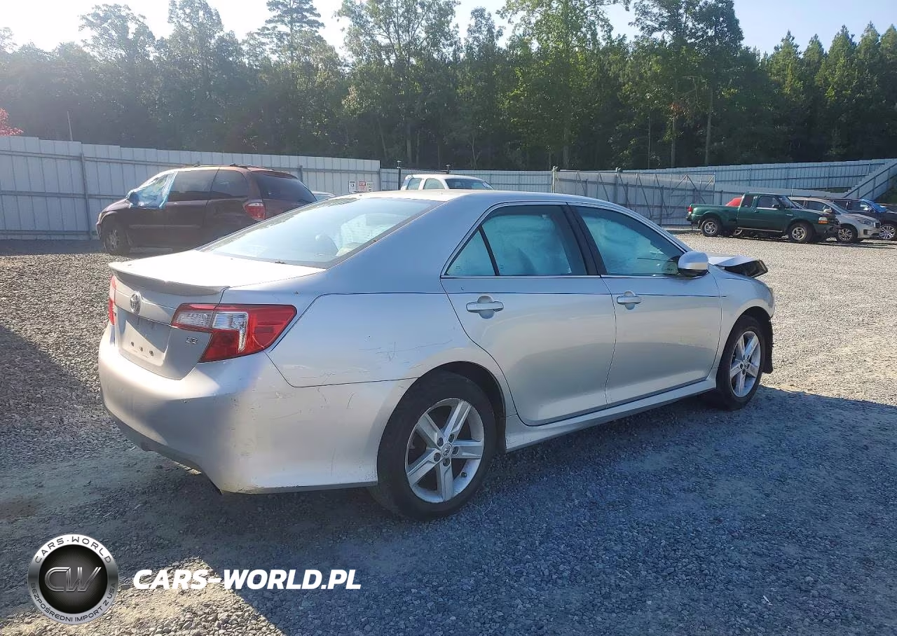 2013 Toyota Camry Se VIN:4T1BF1FK0DU640175 - 3