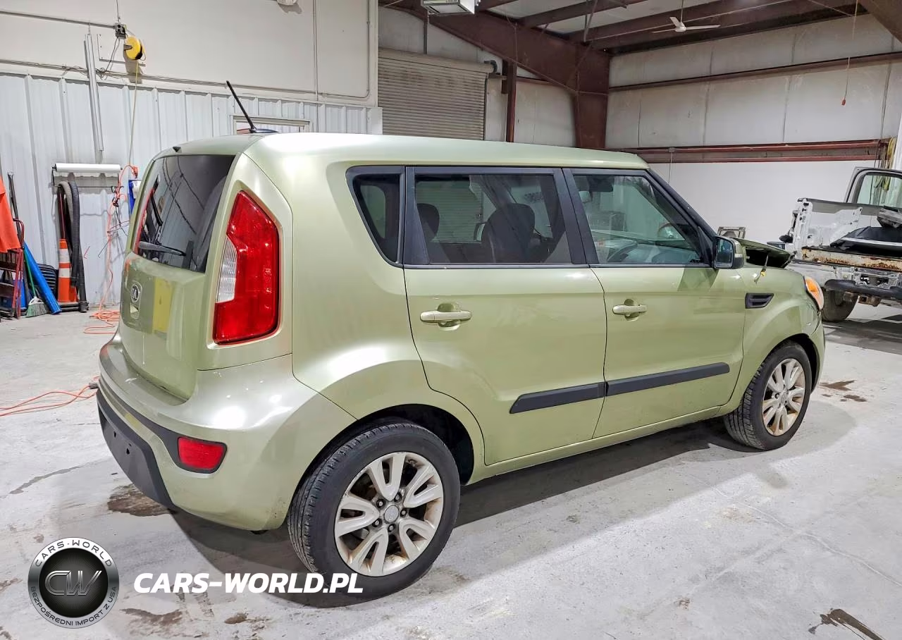 2013 Kia Soul + VIN:KNDJT2A67D7573386 - 3