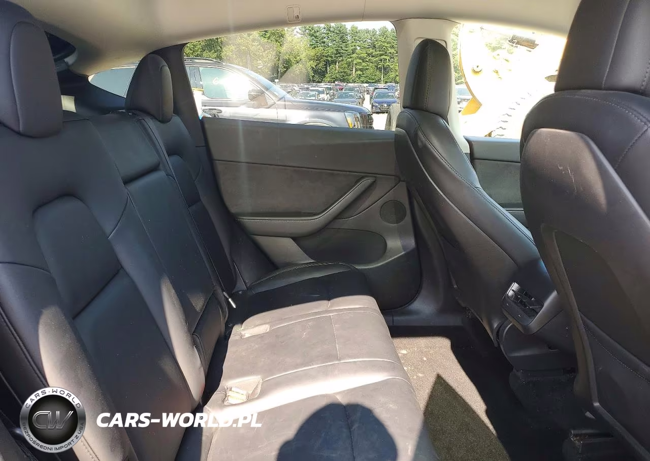 2021 Tesla Model Y VIN:5YJYGDED3MF107729 - 11