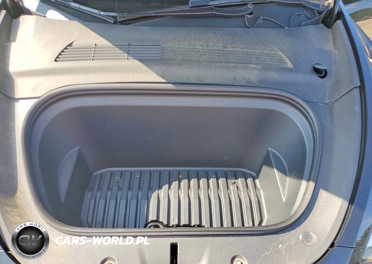 2021 Tesla Model Y VIN:5YJYGDED3MF107729 - 12