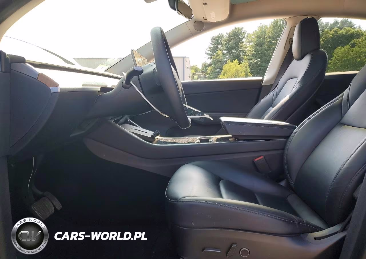 2021 Tesla Model Y VIN:5YJYGDED3MF107729 - 7