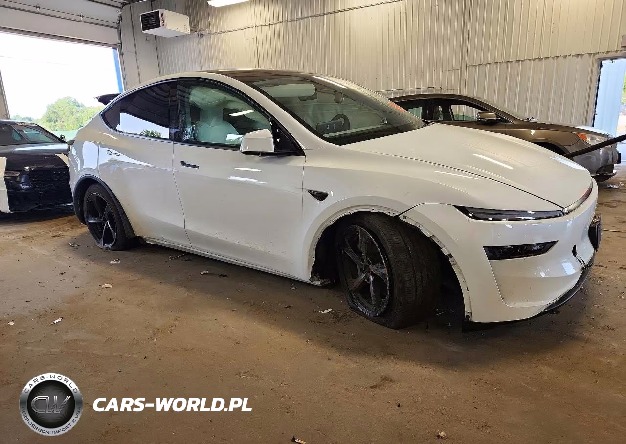 2026 Tesla Model Y VIN:7SAYGDEE2TF439591 - 4
