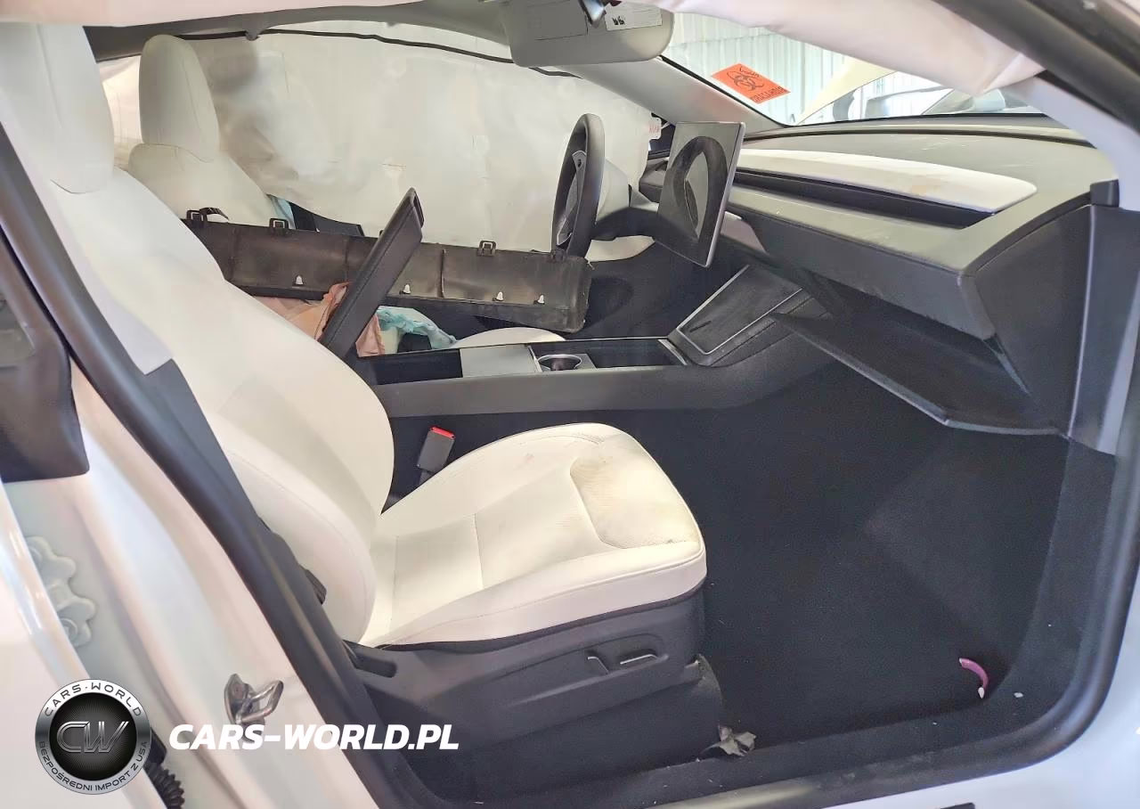 2026 Tesla Model Y VIN:7SAYGDEE2TF439591 - 7