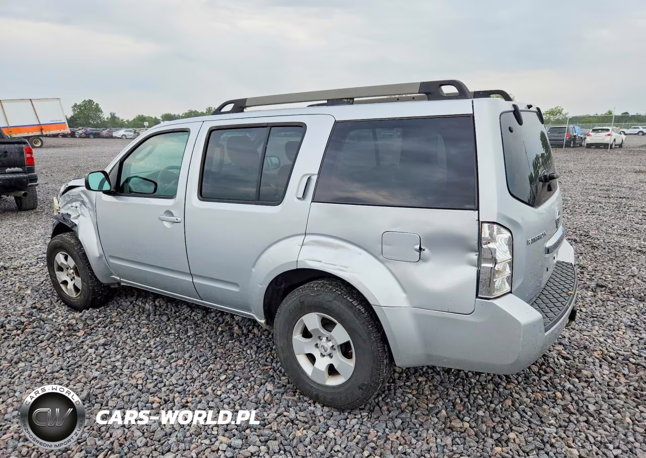 2011 Nissan Pathfinder S VIN:5N1AR1NB2BC618136 - 2