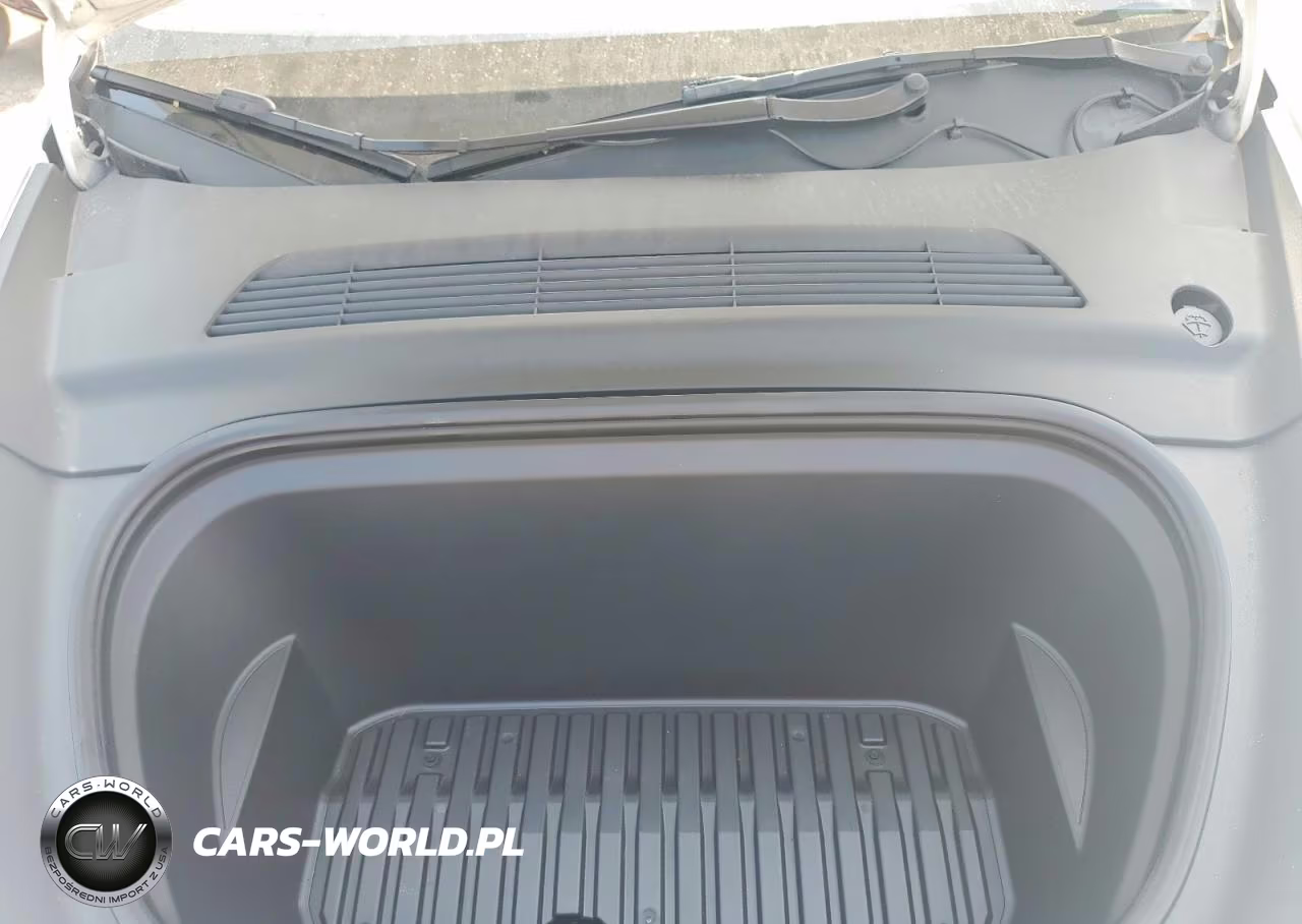 2021 Tesla Model Y VIN:5YJYGDEE1MF243625 - 11