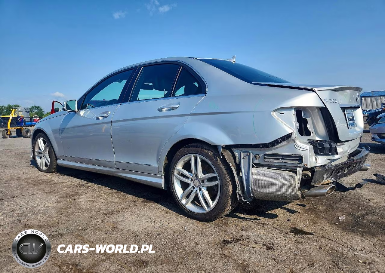 2013 Mercedes-Benz C 300 4Matic VIN:WDDGF8AB7DA843808 - 2
