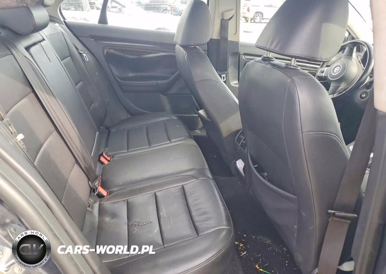 2010 Volkswagen Jetta Se VIN:3VWRX7AJ8AM065824 - 10